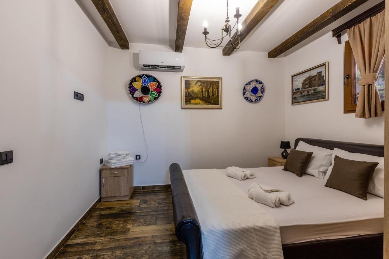 Luxury House Lotos Apartman Golubovci Kültér fotó